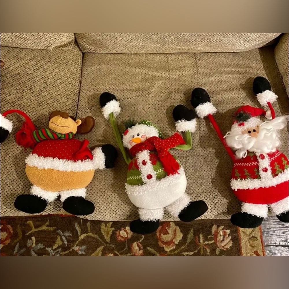 3 Christmas Plush Shelf Hangers